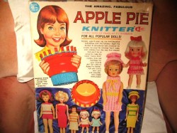 CANADIAN 1960S VINTAGE APPLE PIE KNITTER, KNITTER, BOX TOOLS